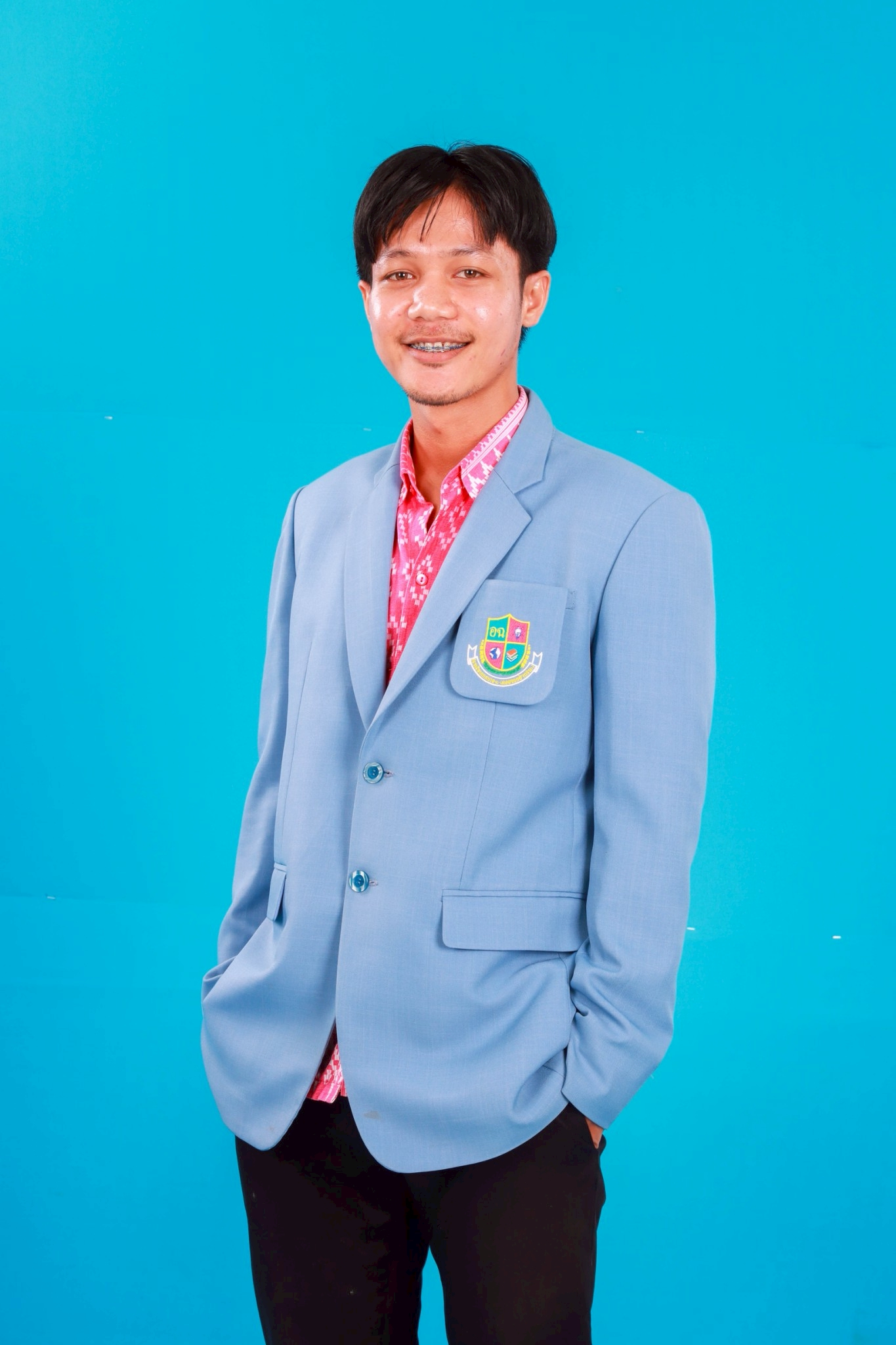 ครูประถม